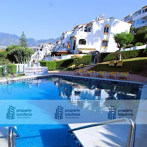 lomas-de-benalmar-apartamento-vista-al-mar-zona-avenida.es-andalucia.com/