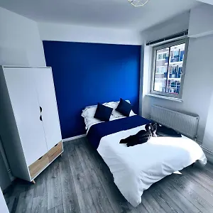 bright-1-bed-flat-near-london-bridge.cambridgehotelsuk.com/