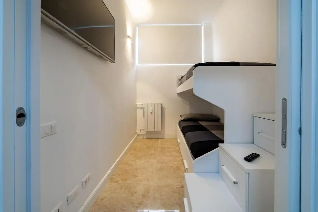 San Babila - Luxury Milanese Apartment